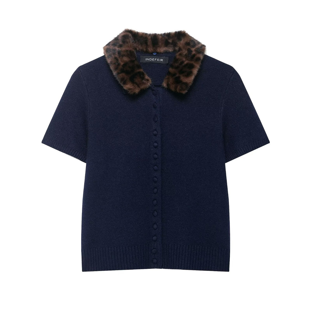 Women Animal Print Neckline Knitted Coat