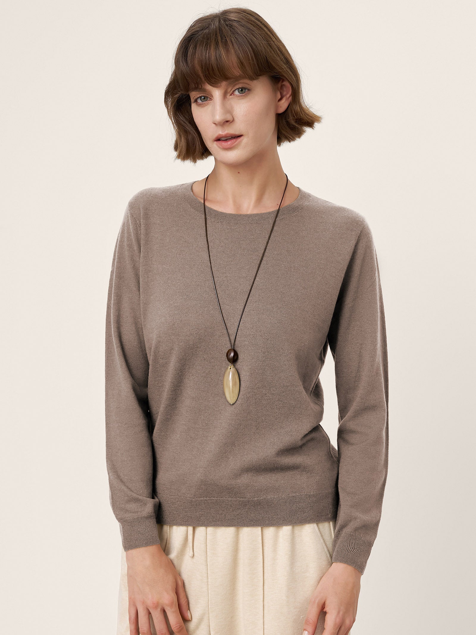 100% Extra-Fine Merino Wool Essential Crew Neck Knit Sweater BRIDGET