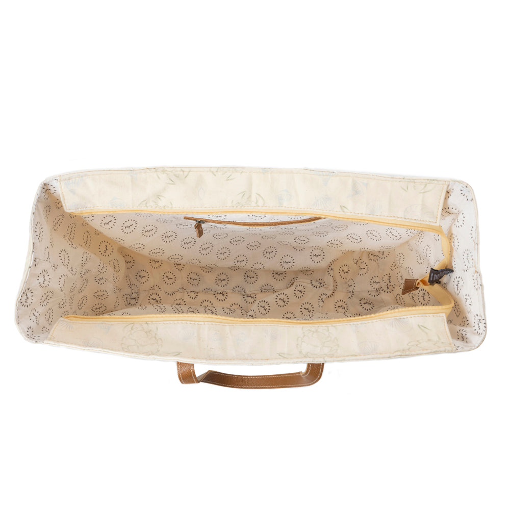 Old Town Weekender Bag in Warm Vanilla Mist