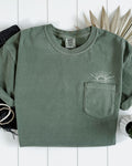 Sun & Wave Lake Beach Comfort Colors Pocket T-Shirt – Nature Camping Outdoor Graphic Tee