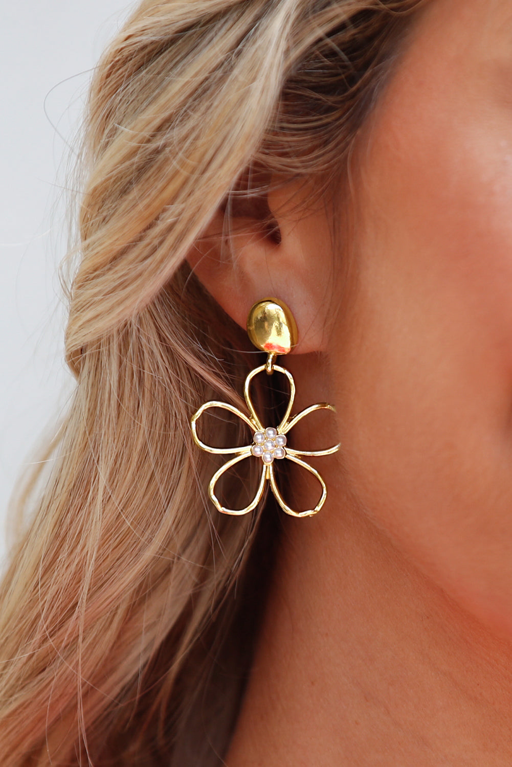 Kendall Pearl Decor Stud Earrings