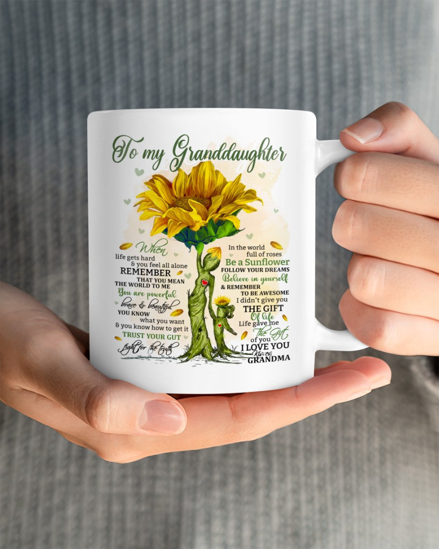 TO GRANDDAUGHTER MUG 02 - GIFT FROM GRANDMA - NGHL00