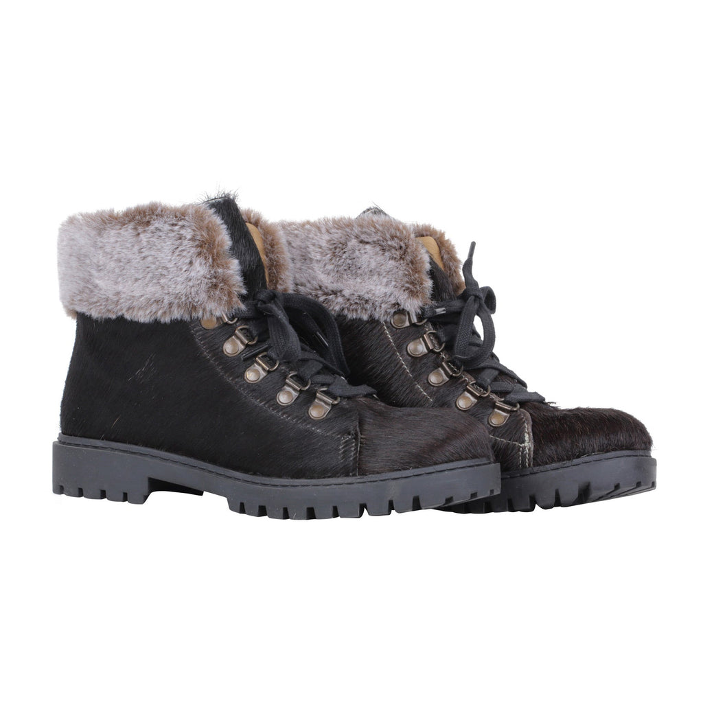 Turbulent Boots