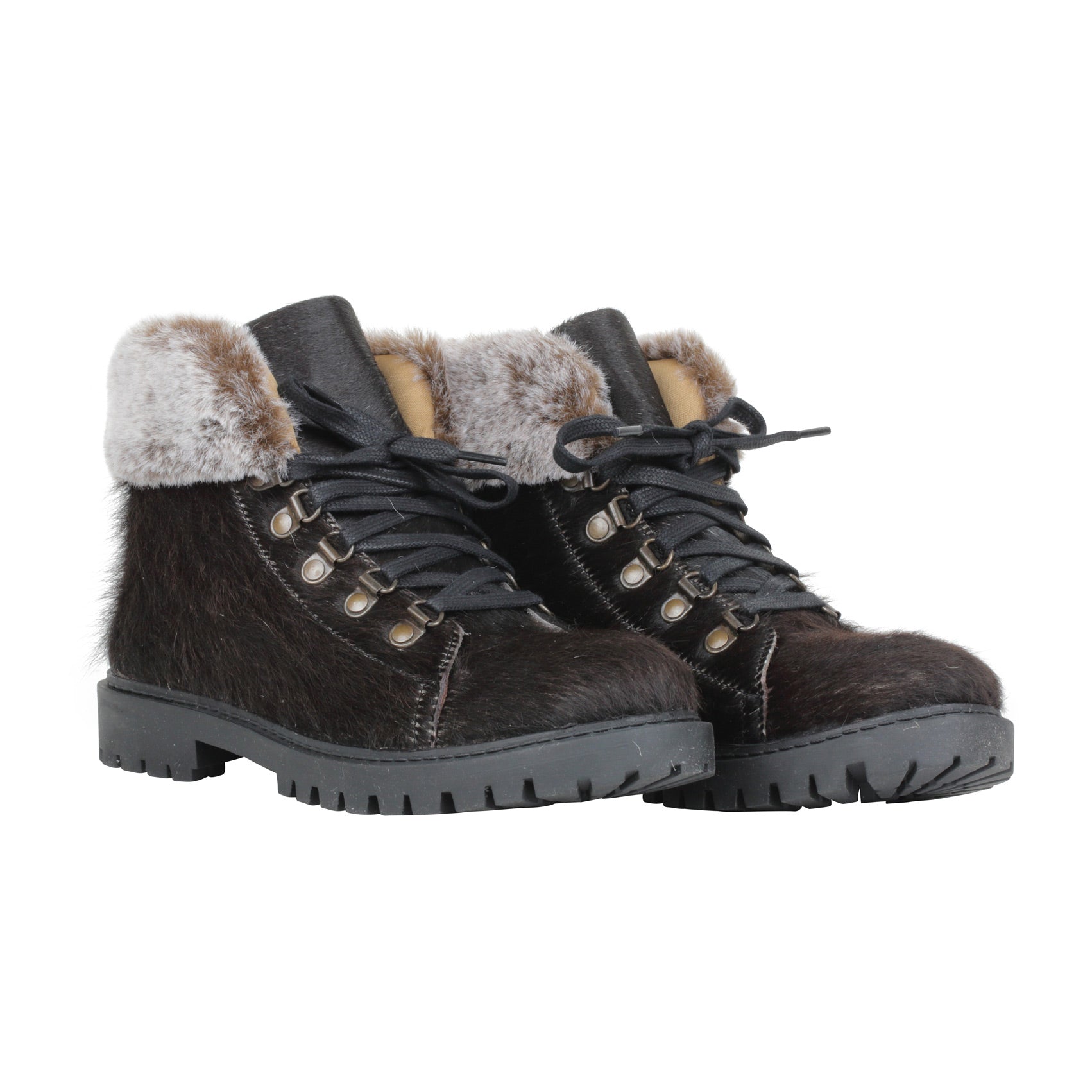 Turbulent Boots